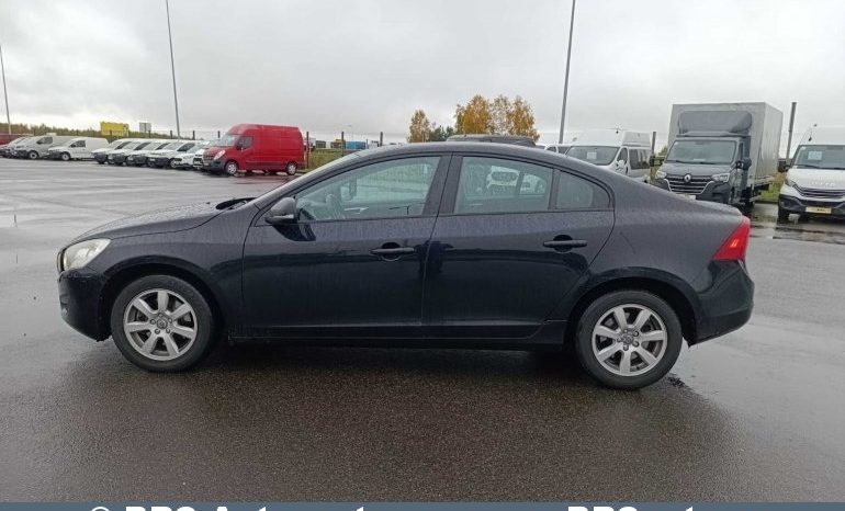Volvo S60 D4 2013 full