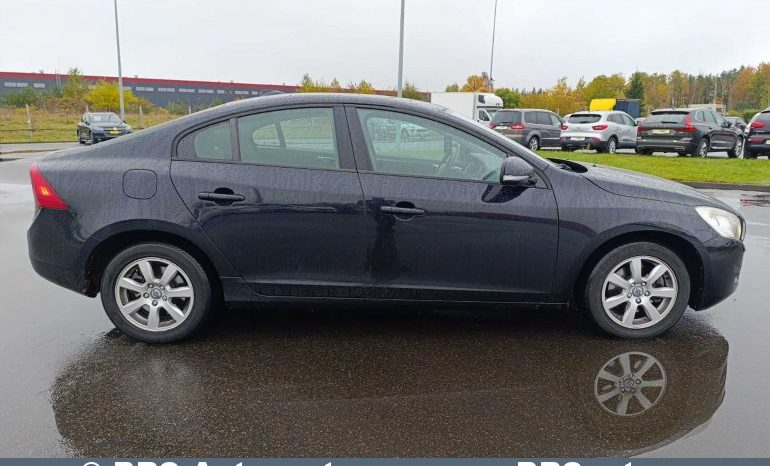 Volvo S60 D4 2013 full