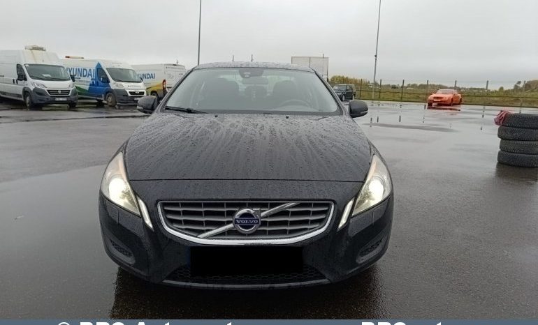 Volvo S60 D4 2013 full