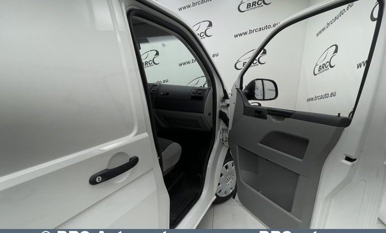 Volkswagen Transporter 2.0 TDI 4Motion 2015 full
