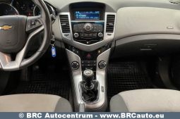 Chevrolet Cruze 2.0D LT 2010 full
