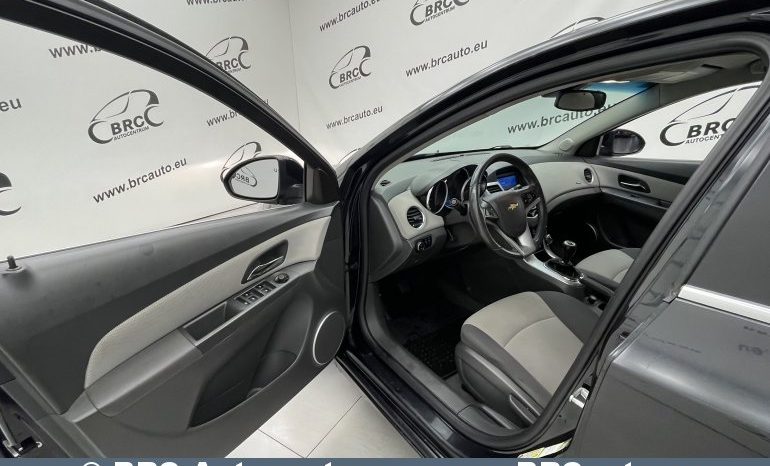 Chevrolet Cruze 2.0D LT 2010 full