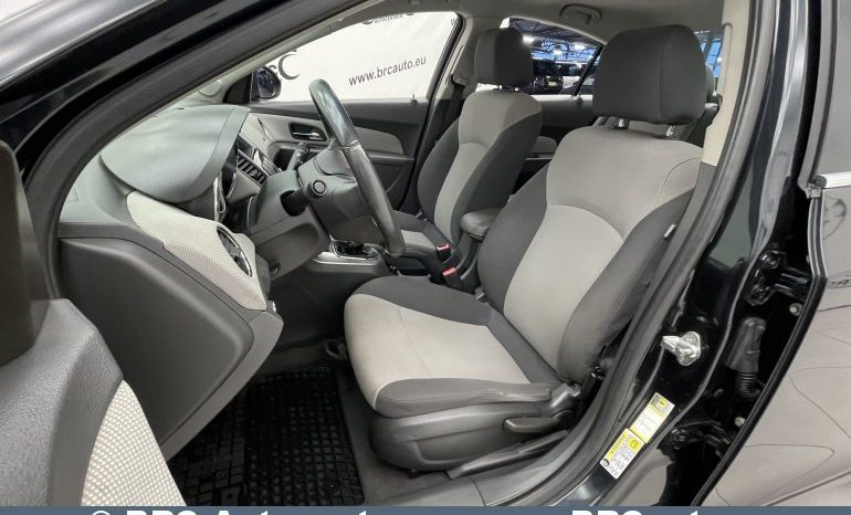 Chevrolet Cruze 2.0D LT 2010 full