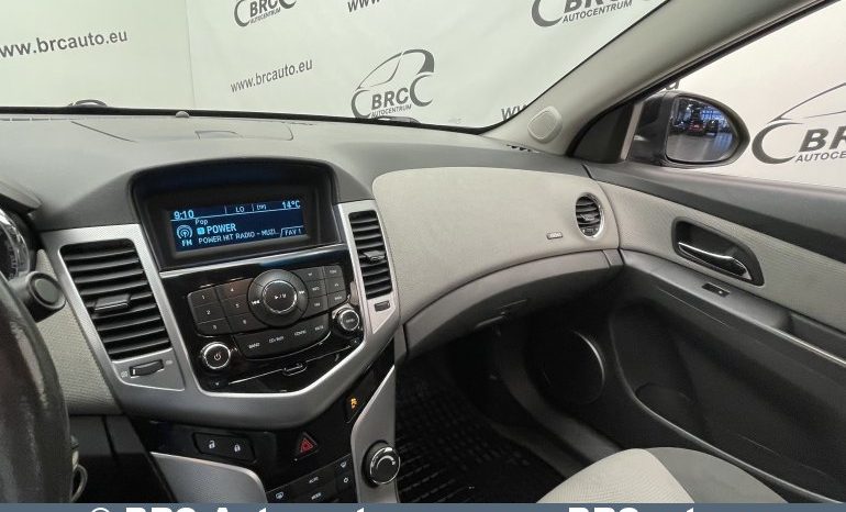 Chevrolet Cruze 2.0D LT 2010 full