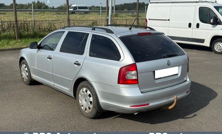 Skoda Octavia 1.2 TSI 2011 full