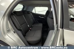 Toyota Auris 1.4 D-4D Terra 2008 full