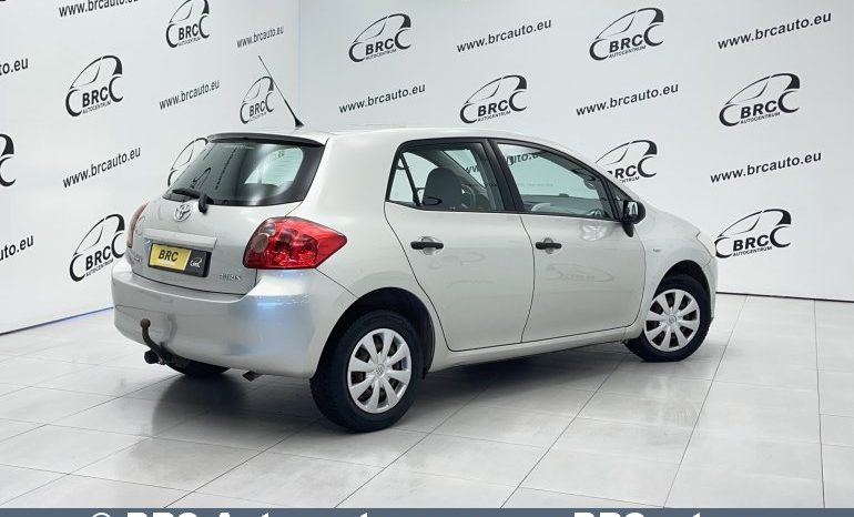 Toyota Auris 1.4 D-4D Terra 2008 full