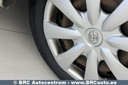 Toyota Auris 1.4 D-4D Terra 2008 full