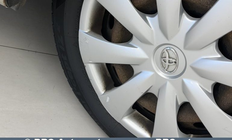 Toyota Auris 1.4 D-4D Terra 2008 full