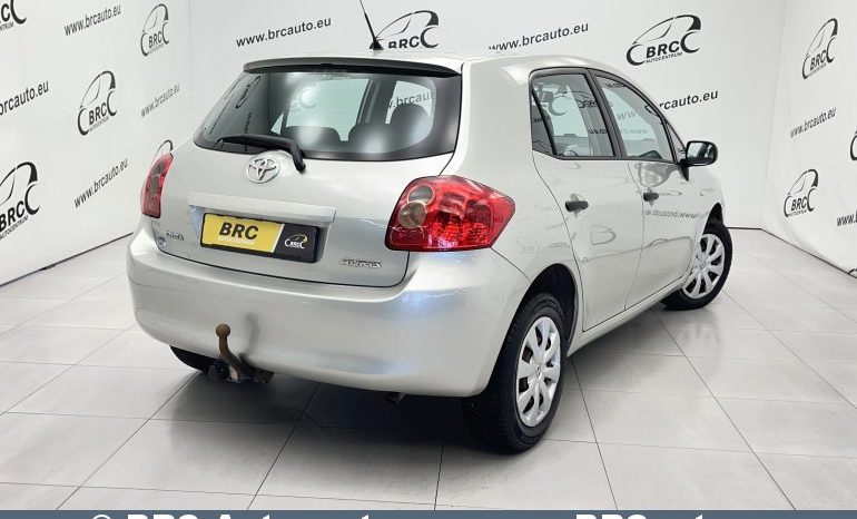 Toyota Auris 1.4 D-4D Terra 2008 full