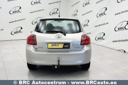 Toyota Auris 1.4 D-4D Terra 2008 full
