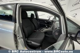 Toyota Auris 1.4 D-4D Terra 2008 full