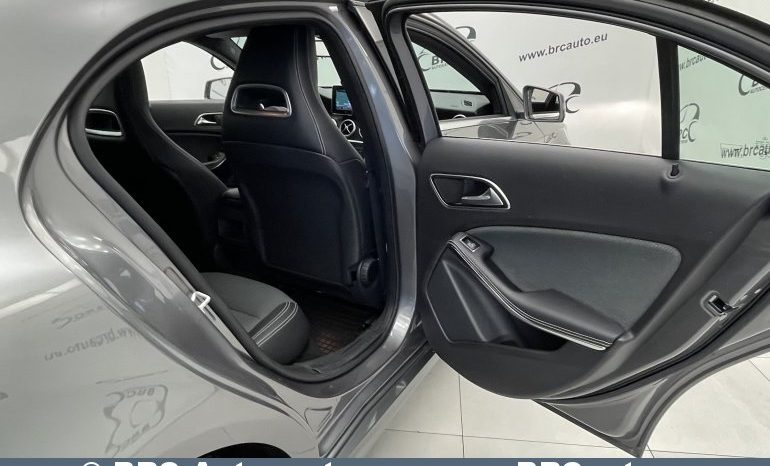 Mercedes-Benz A 160 d 2015 full