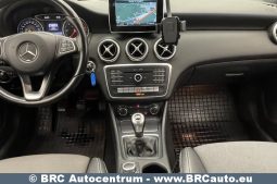 Mercedes-Benz A 160 d 2015 full