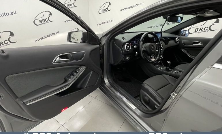 Mercedes-Benz A 160 d 2015 full