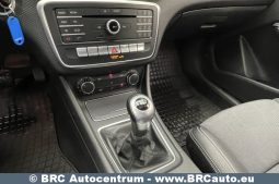 Mercedes-Benz A 160 d 2015 full