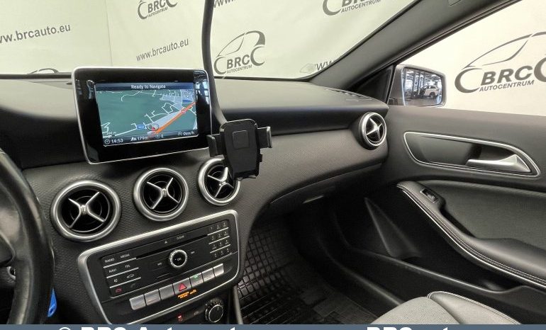 Mercedes-Benz A 160 d 2015 full
