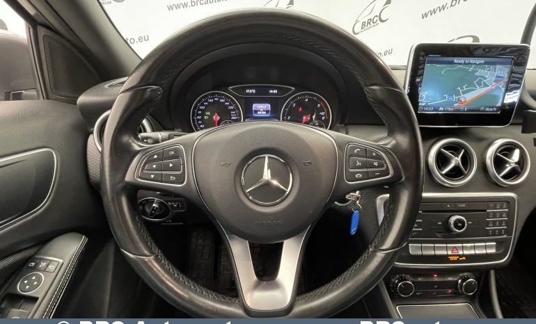 Mercedes-Benz A 160 d 2015 full