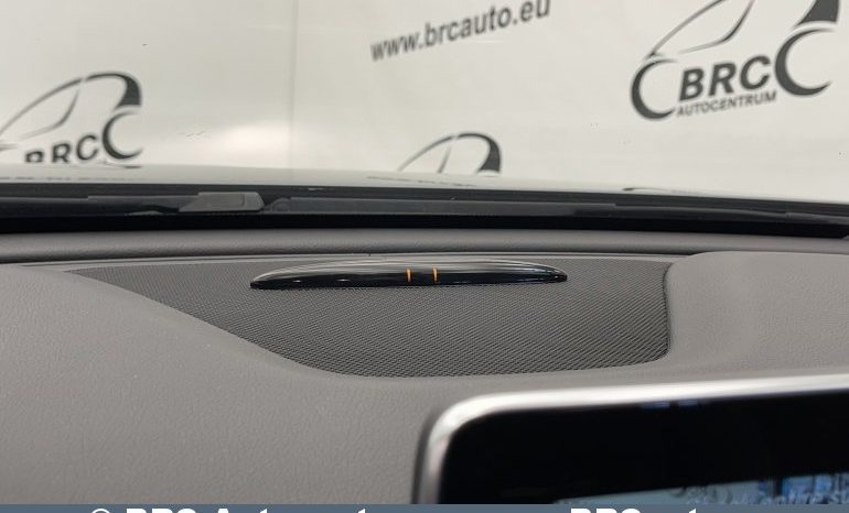 Mercedes-Benz A 160 d 2015 full