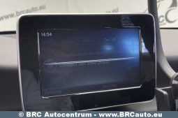 Mercedes-Benz A 160 d 2015 full