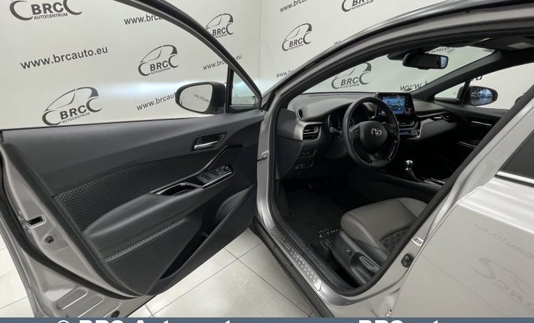 Toyota C-HR 2.0 Hybrid Automatas 2022 full
