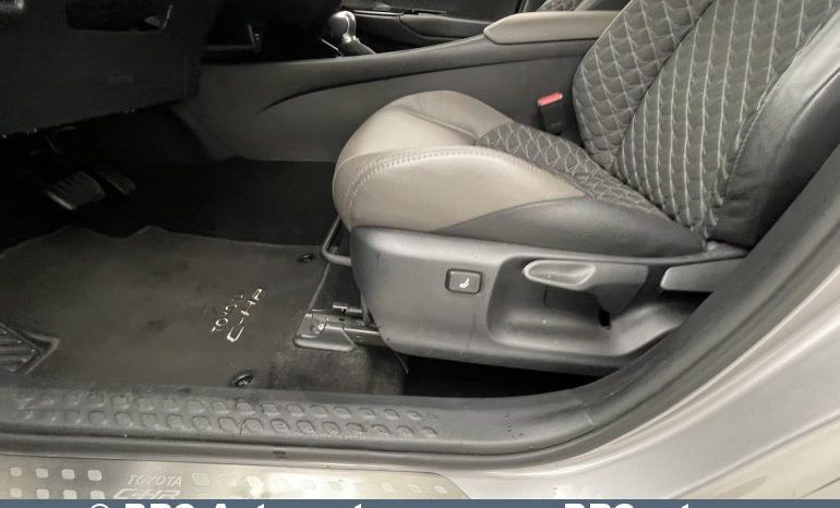 Toyota C-HR 2.0 Hybrid Automatas 2022 full