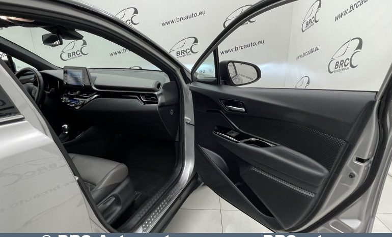 Toyota C-HR 2.0 Hybrid Automatas 2022 full