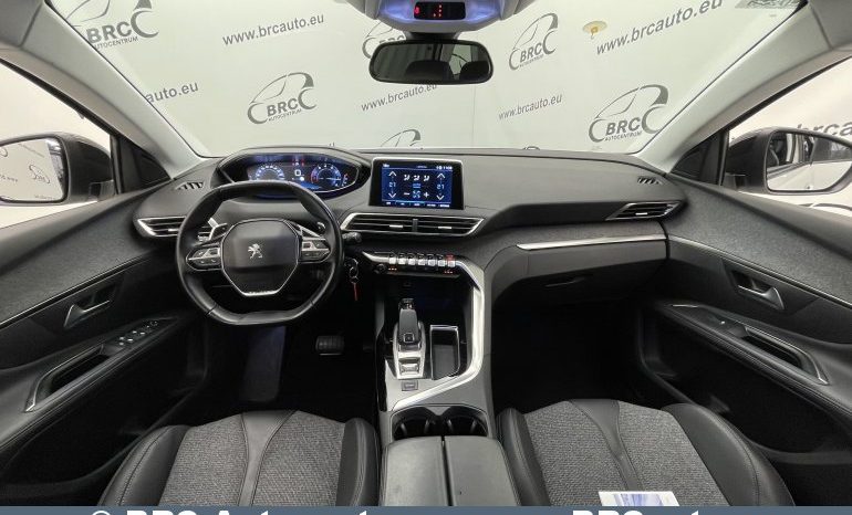 Peugeot 5008 1.6i PureTech Automatas 2019 full