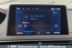 Peugeot 5008 1.6i PureTech Automatas 2019 full