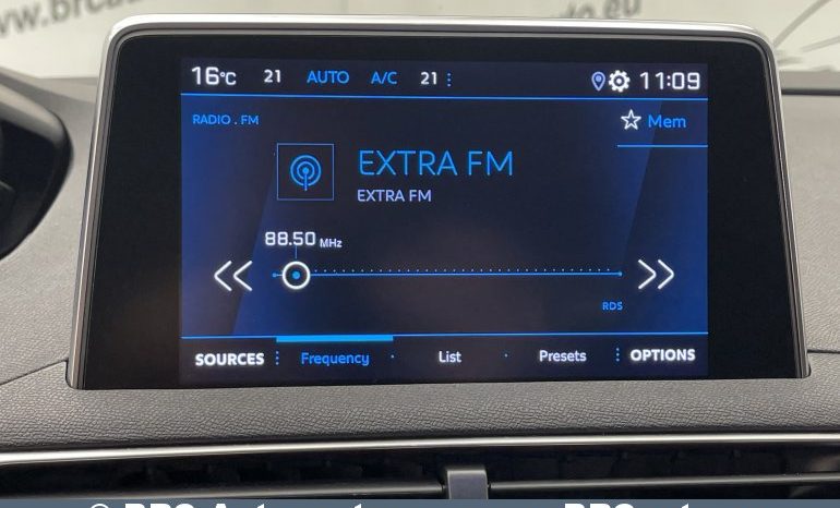 Peugeot 5008 1.6i PureTech Automatas 2019 full