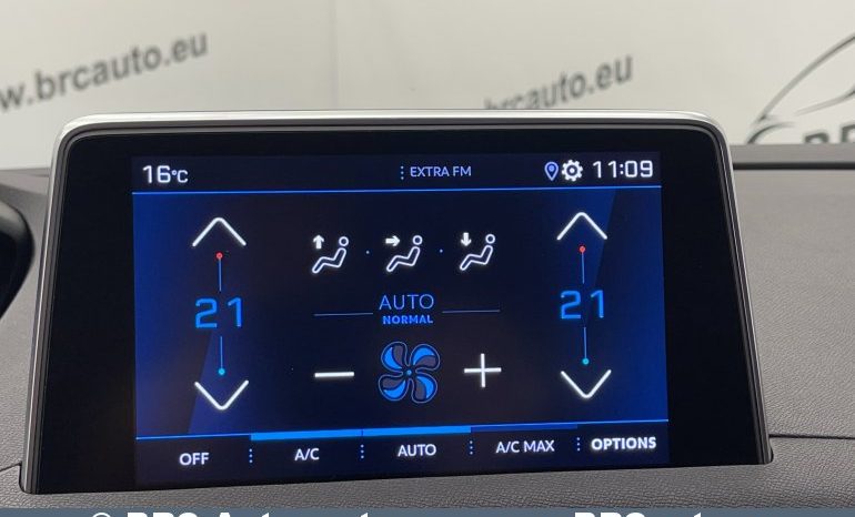 Peugeot 5008 1.6i PureTech Automatas 2019 full