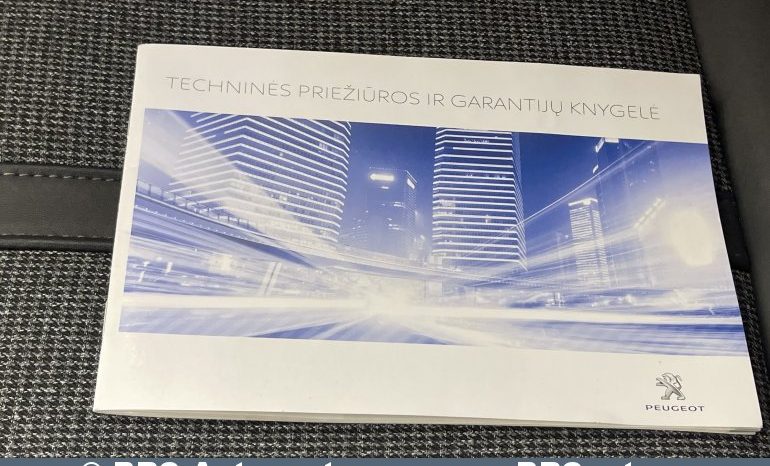 Peugeot 5008 1.6i PureTech Automatas 2019 full