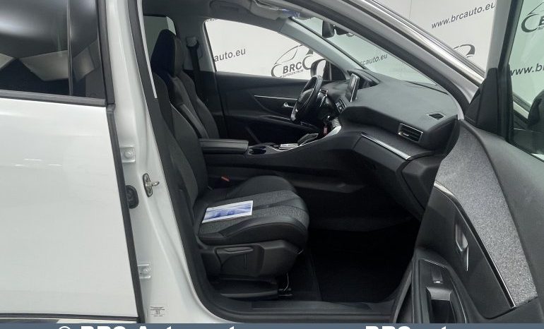 Peugeot 5008 1.6i PureTech Automatas 2019 full