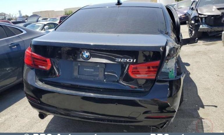 BMW 320 i Automatas 2016 full