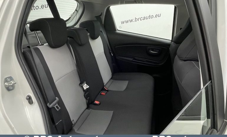 Toyota Yaris 1.5 Hybrid Automatas 2018 full