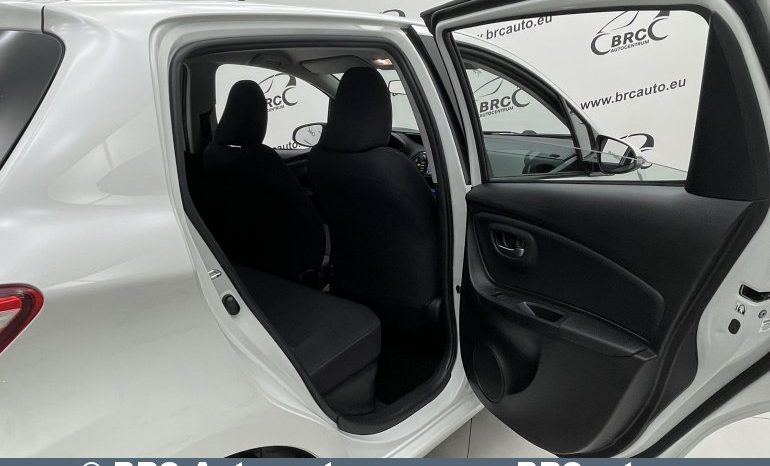 Toyota Yaris 1.5 Hybrid Automatas 2018 full
