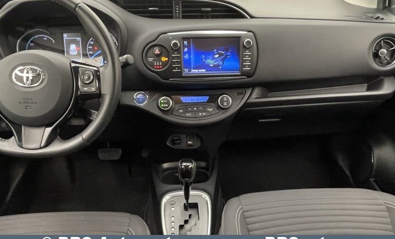 Toyota Yaris 1.5 Hybrid Automatas 2018 full