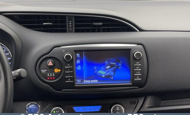 Toyota Yaris 1.5 Hybrid Automatas 2018 full