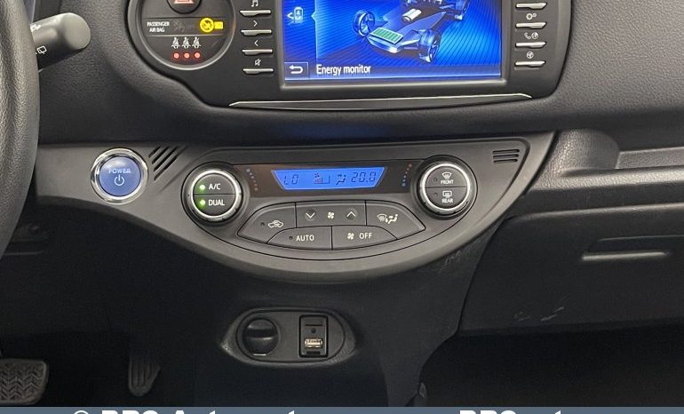 Toyota Yaris 1.5 Hybrid Automatas 2018 full