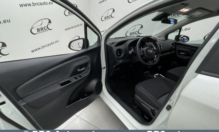 Toyota Yaris 1.5 Hybrid Automatas 2018 full
