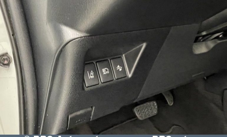 Toyota Yaris 1.5 Hybrid Automatas 2018 full