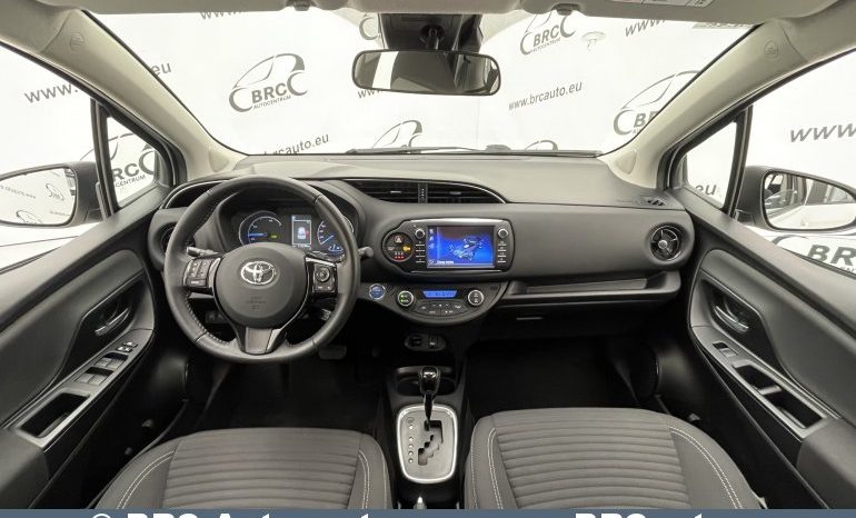 Toyota Yaris 1.5 Hybrid Automatas 2018 full