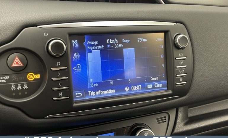 Toyota Yaris 1.5 Hybrid Automatas 2018 full