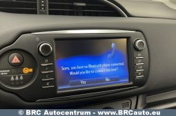 Toyota Yaris 1.5 Hybrid Automatas 2018 full