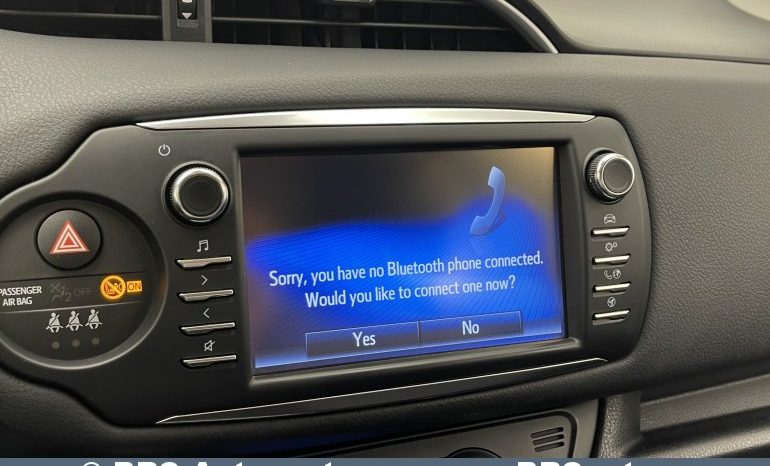 Toyota Yaris 1.5 Hybrid Automatas 2018 full