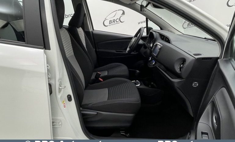 Toyota Yaris 1.5 Hybrid Automatas 2018 full