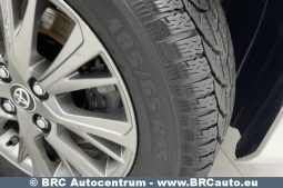 Toyota Yaris 1.5 Hybrid Automatas 2018 full