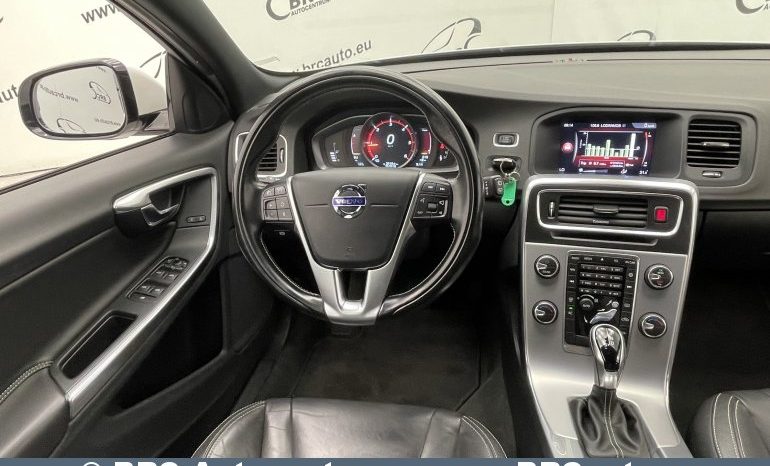Volvo V60 2.0 D2 Automatas 2017 full