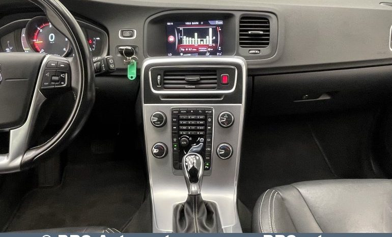 Volvo V60 2.0 D2 Automatas 2017 full