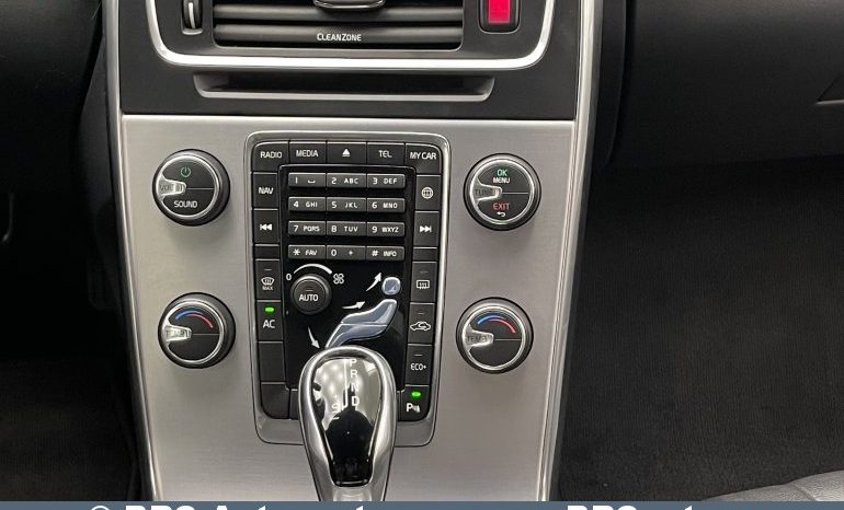 Volvo V60 2.0 D2 Automatas 2017 full